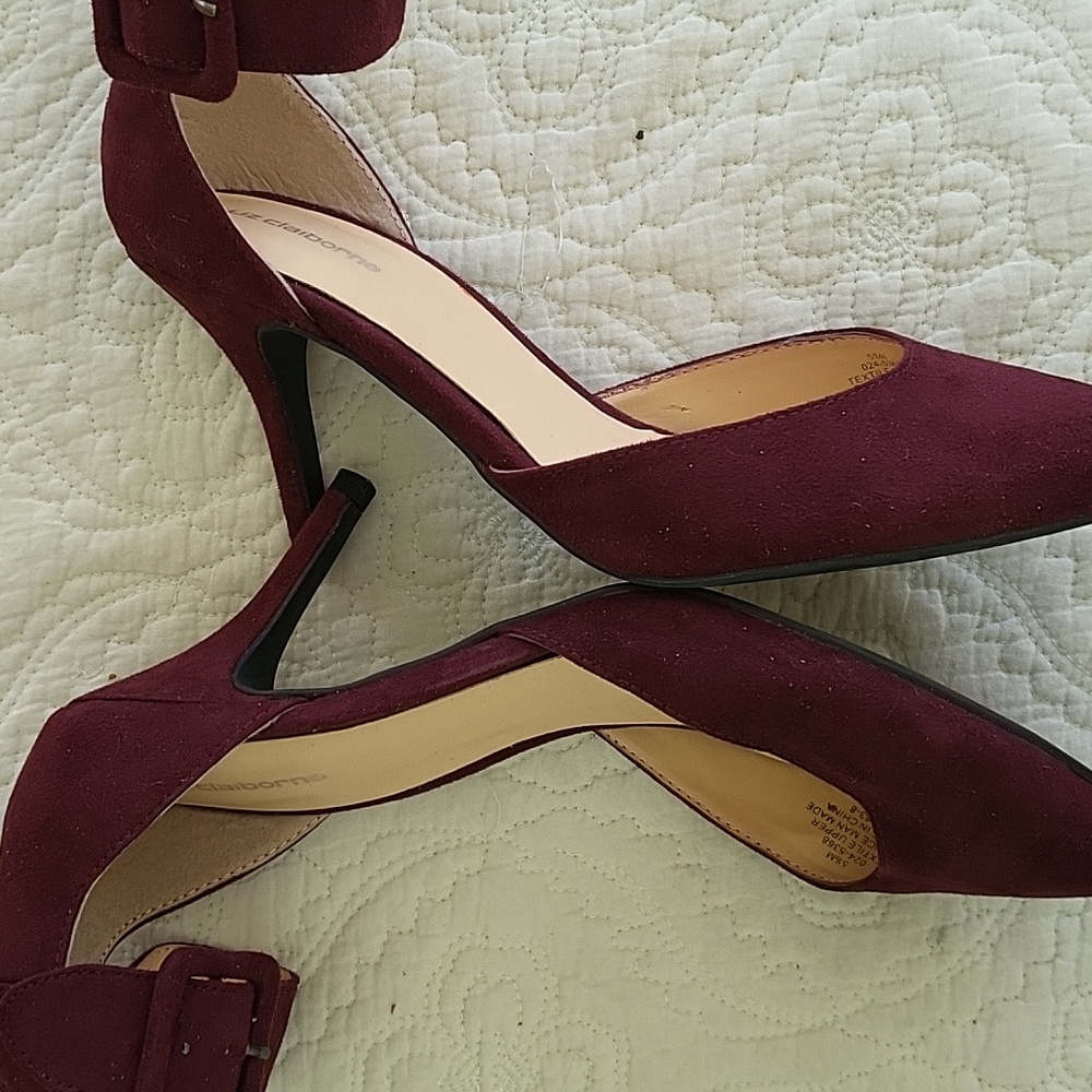 Shoes - Picture 3 of 3